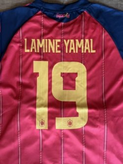 画像10: ヤマル背番号19 スペイン代表(ホーム)2026年W杯モデル レプリカユニフォーム　子供用