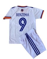 画像: ベンゼマ＃9 レアルマドリード(ホーム)21/22 子供用上下セット　即納商品